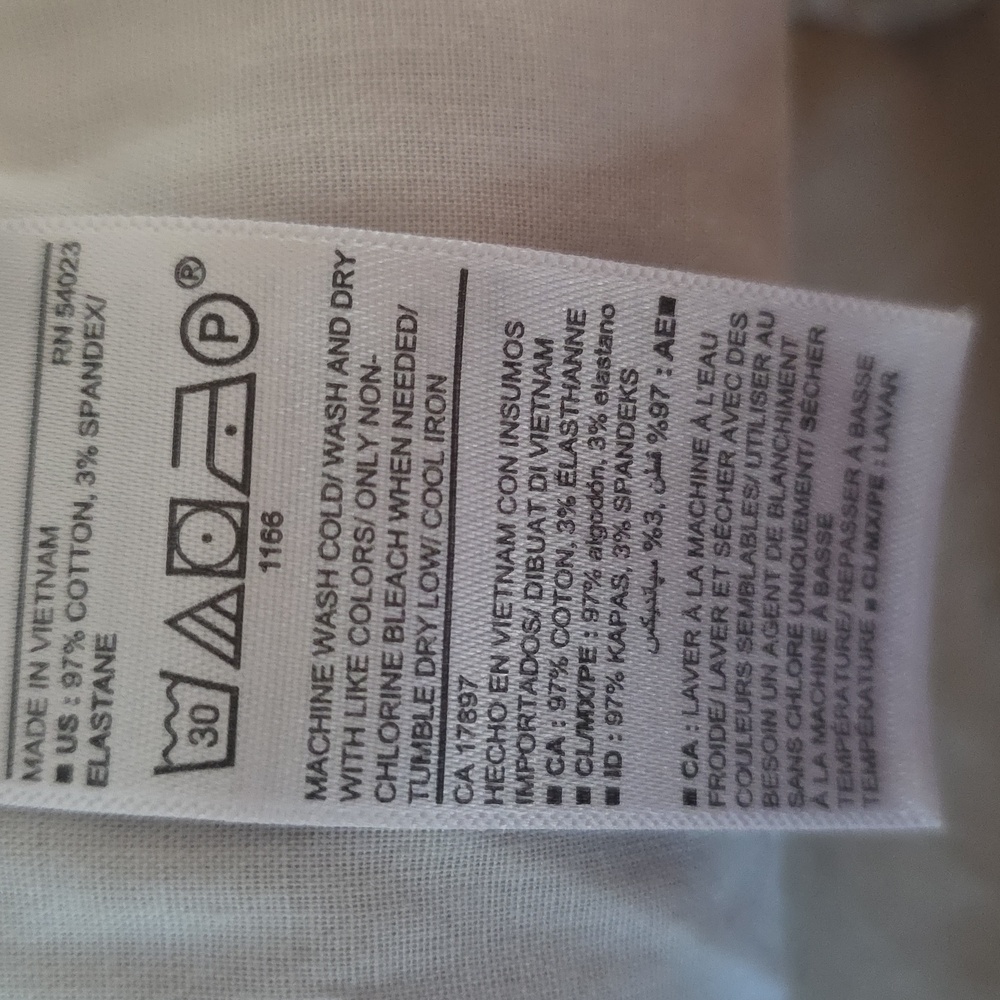 Old Navy Womens Khaki Shorts Size 16 - Picture 5 of 5